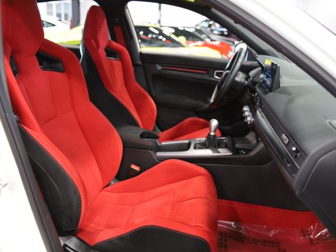 Used 2023 Honda Civic Type R image 40