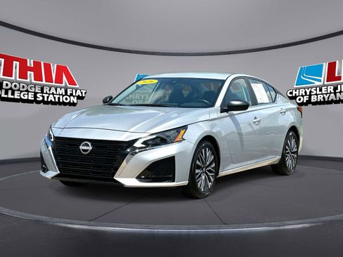 Used 2026 Nissan Altima 2.5 SV FWD image 1
