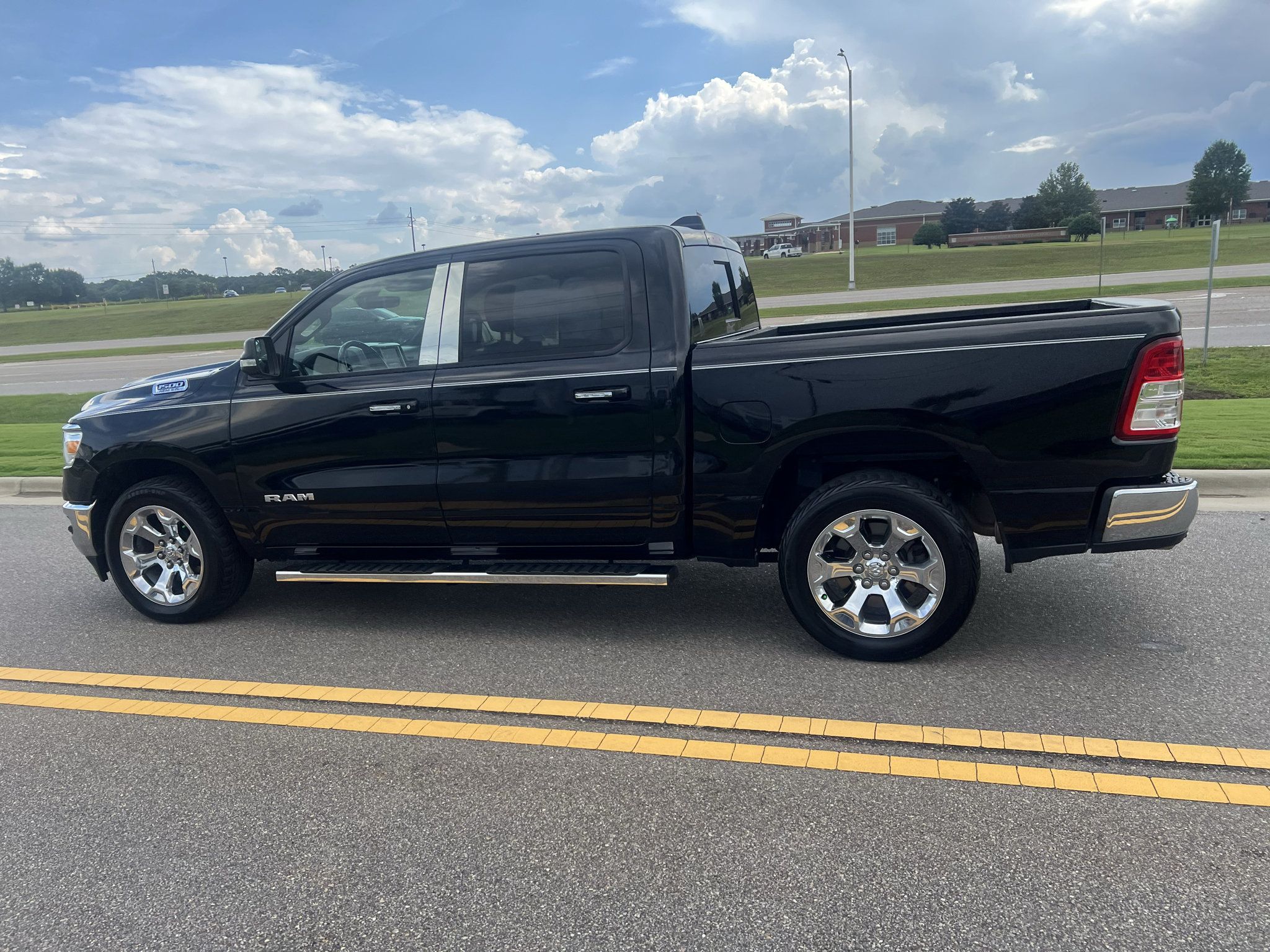 Used 2019 RAM 1500 Big Horn RWD image 10