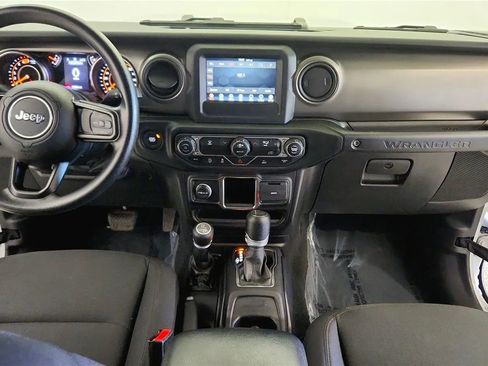 Used 2022 Jeep Wrangler Unlimited Sport image 33