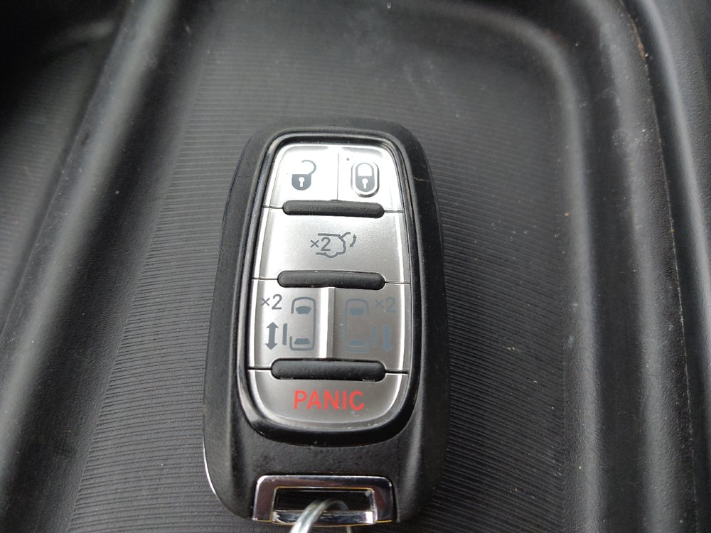Used 2021 Chrysler Voyager Lxi FWD image 32