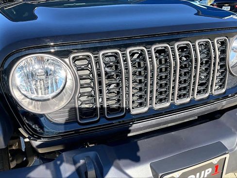 Used 2024 Jeep Gladiator Sport image 58