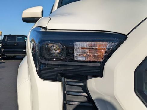Certified 2024 Toyota Tacoma SR5 image 10