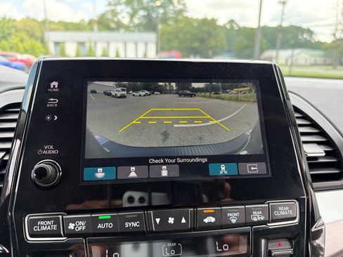 Used 2023 Honda Odyssey Touring image 11