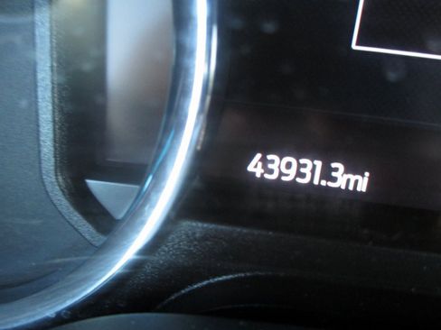 Used 2020 Ford F350 Lariat w/ Lariat Value Package image 29