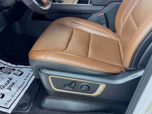 Used 2022 RAM 1500 Limited w/ Body Color Bumper Group image 19