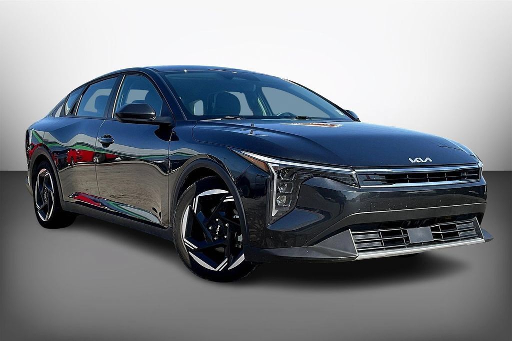 Used 2025 Kia K4 EX FWD image 3
