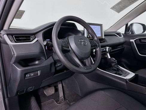 Used 2024 Toyota RAV4 XLE image 9