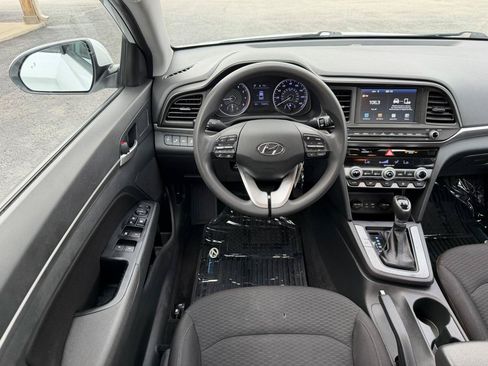 Used 2020 Hyundai Elantra SEL w/ Cargo Package (C1) FWD image 14