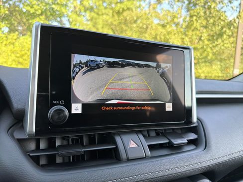 Certified 2025 Toyota RAV4 XLE FWD image 7