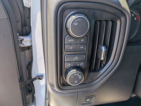 Used 2025 Chevrolet Silverado 1500 Custom Trail Boss AWD/4WD image 16