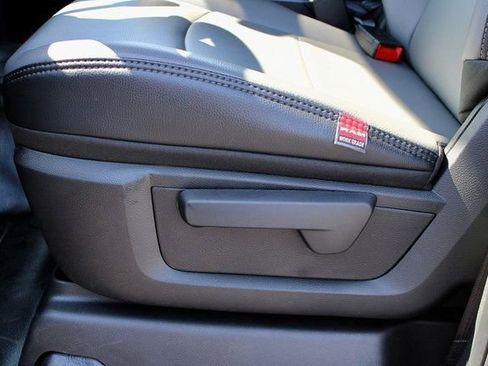 New 2024 RAM 5500 Tradesman w/ Chrome Appearance Group image 15