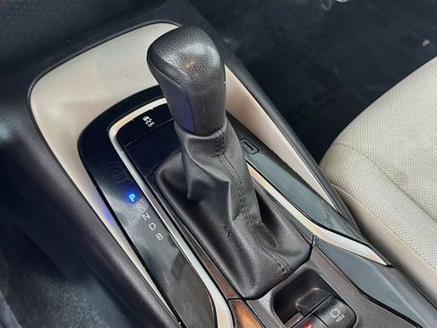 Used 2022 Toyota Corolla L FWD image 20