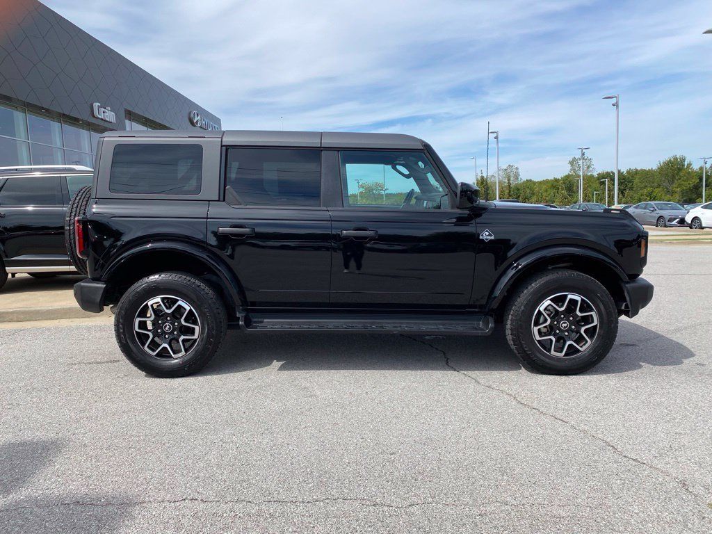 Used 2026 Ford Bronco Outer Banks AWD/4WD image 8