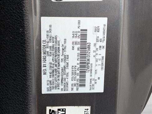 Used 2013 Ford Mustang Premium image 25