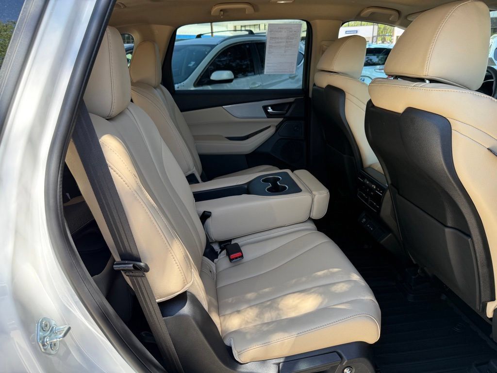 Used 2026 Acura MDX SH-AWD image 21