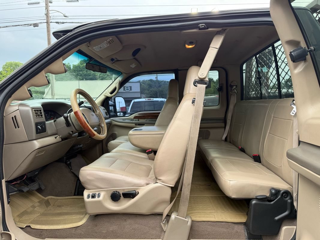 Used 2001 Ford F250 Lariat AWD/4WD image 8