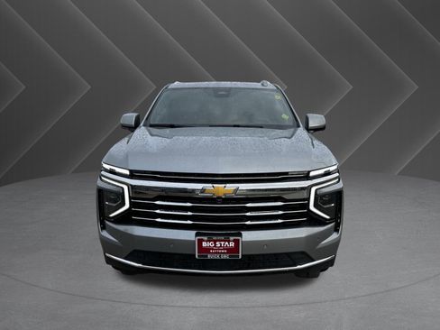 Used 2025 Chevrolet Tahoe LT AWD/4WD image 3