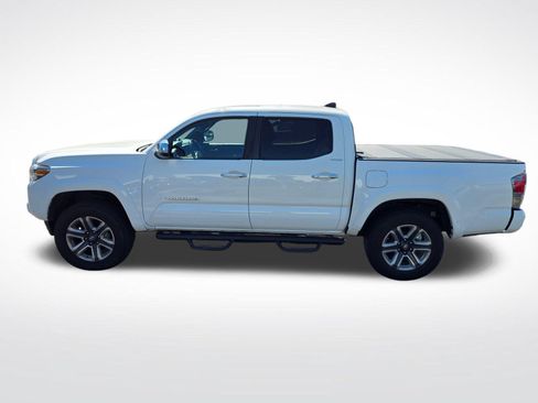 Used 2019 Toyota Tacoma Limited AWD/4WD image 8