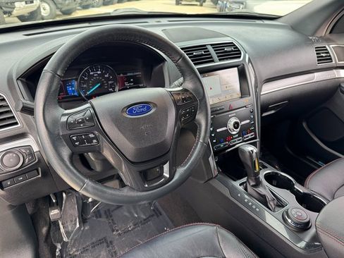 Used 2019 Ford Explorer Sport w/ Equipment Group 401A image 3