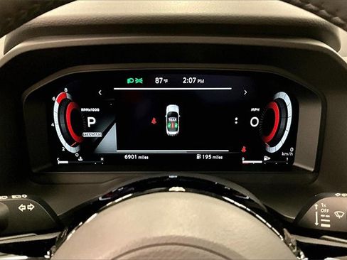 Used 2024 Nissan Rogue SL w/ SL Premium Package image 25