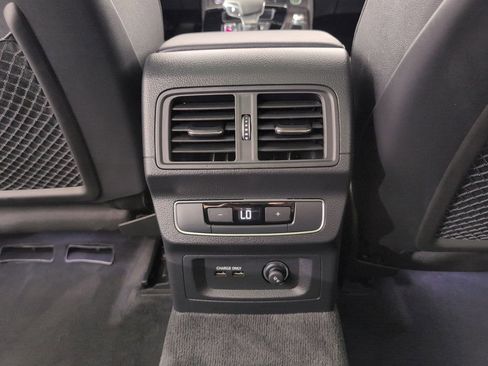 Certified 2025 Audi Q5 2.0T Premium Plus w/ Premium Plus Package image 21