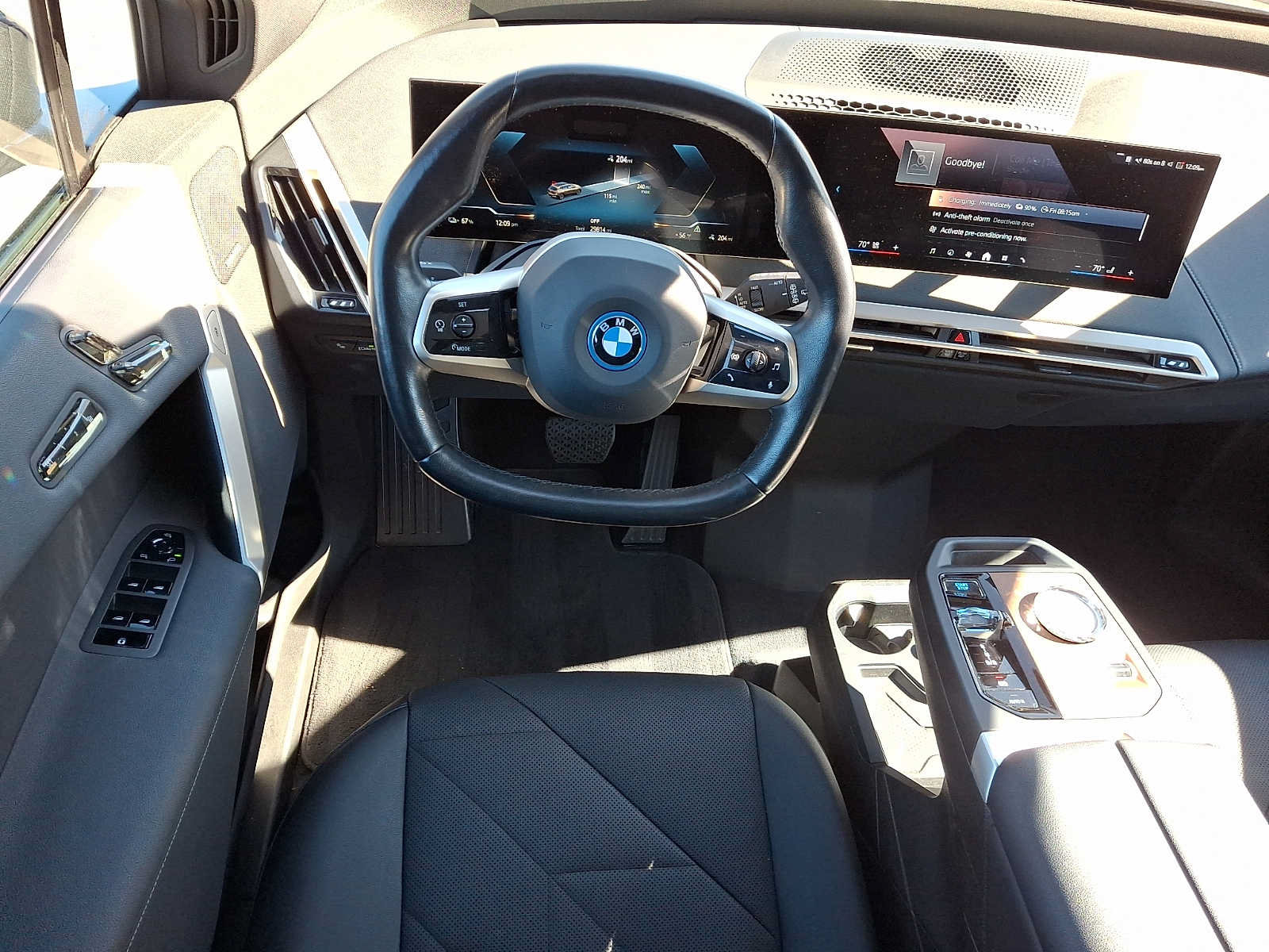 Used 2024 BMW iX xDrive50 w/ Premium Package AWD/4WD image 12