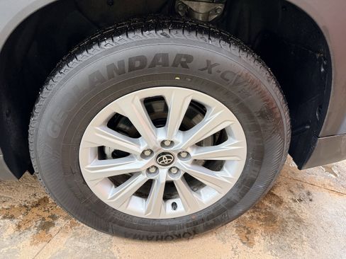 Used 2025 Toyota Grand Highlander AWD Hybrid image 7