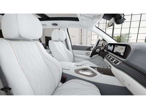 New 2026 Mercedes-Benz Maybach GLS 600 4MATIC image 4