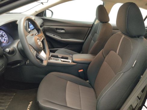 Used 2025 Nissan Sentra SV image 17