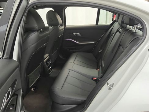 Used 2021 BMW 330i Sedan w/ Convenience Package RWD image 26