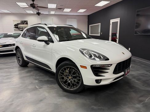 Used 2016 Porsche Macan S AWD/4WD image 3