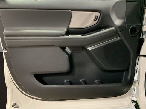 New 2026 Ford Expedition Active AWD/4WD image 13