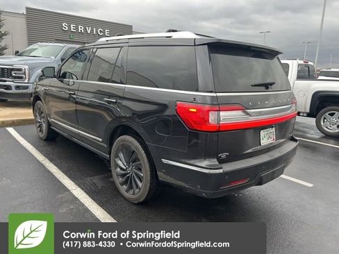 Used 2021 Lincoln Navigator Reserve image 3