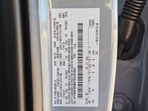 New 2026 Ford F350 Platinum w/ Platinum Plus Package AWD/4WD image 24