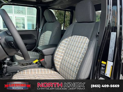 New 2026 Jeep Gladiator Sport AWD/4WD image 4