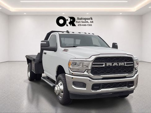 Used 2024 RAM 3500 Tradesman w/ Chrome Appearance Group AWD/4WD image 1