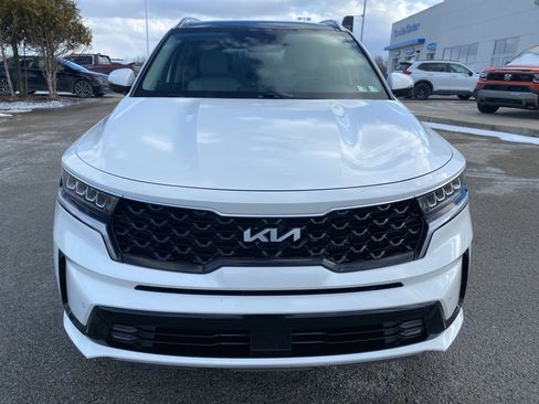 Used 2022 Kia Sorento EX w/ Panoramic Sunroof Package image 8