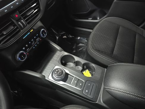 Used 2024 Ford Escape Active AWD/4WD image 30