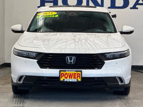 Used 2023 Honda Accord Touring image 8