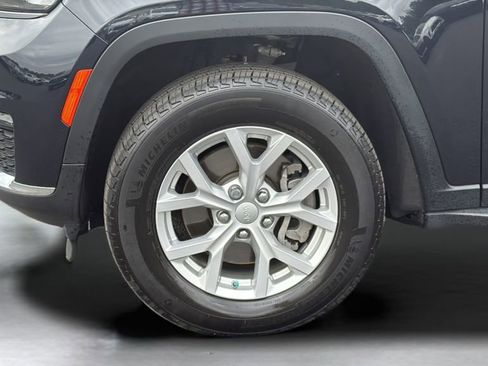 Used 2023 Jeep Grand Cherokee L Limited image 22