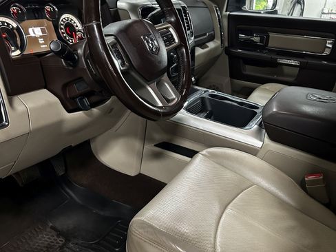 Used 2018 RAM 2500 Laramie AWD/4WD image 5