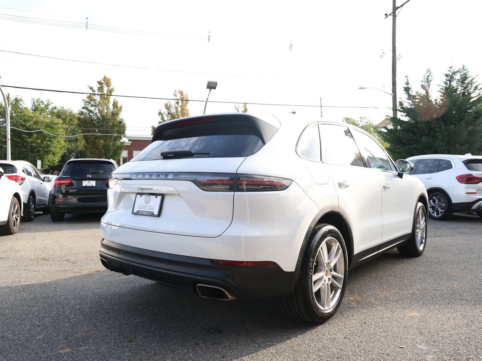 Used 2019 Porsche Cayenne AWD/4WD image 5