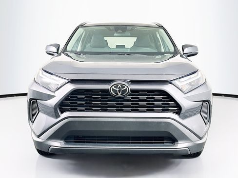 Used 2025 Toyota RAV4 XLE FWD image 2