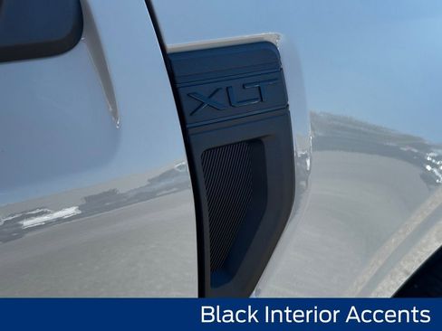 New 2025 Ford Maverick XLT w/ Black Appearance Package image 17