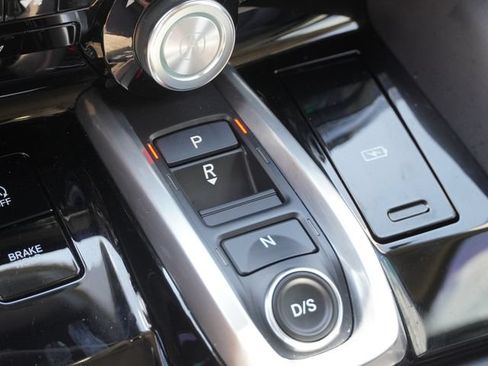 Used 2025 Acura MDX SH-AWD w/ Technology Package image 27