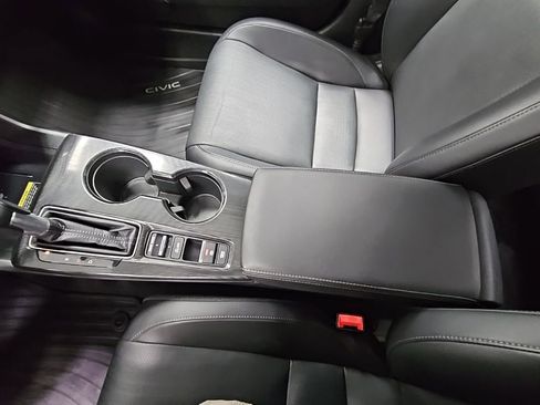 Used 2024 Honda Civic Touring image 22