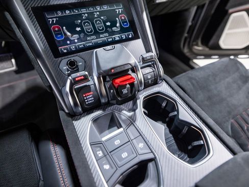 Used 2023 Lamborghini Urus Performante image 50