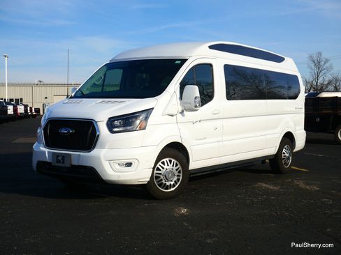 Used 2023 Ford Transit 150 Low Roof AWD image 13