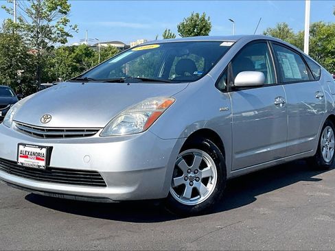Used 2006 Toyota Prius w/ Pkg 4 FWD image 1